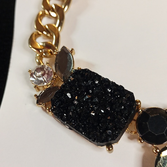 Statement necklace bib style - Picture 2 of 7